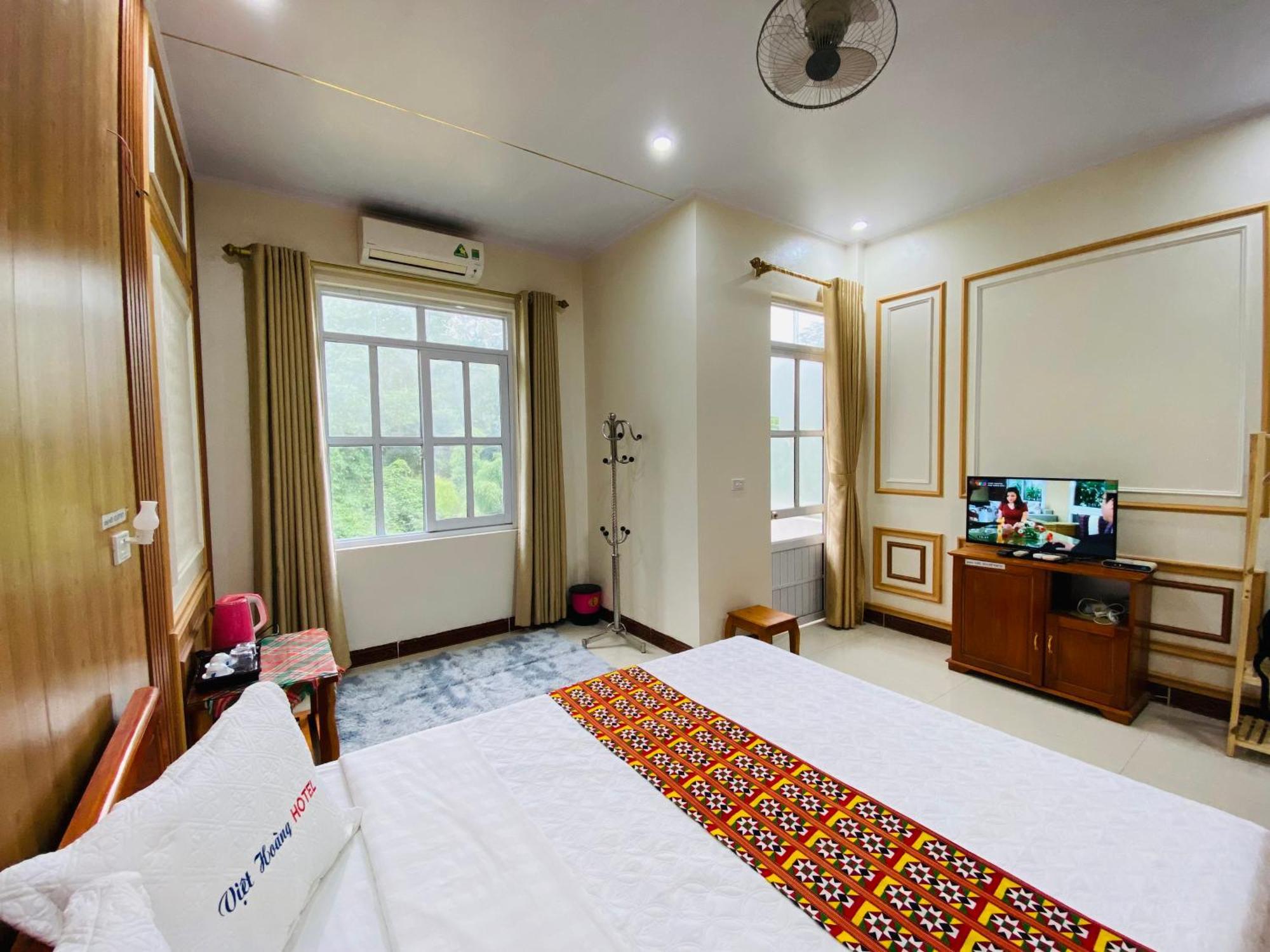 Viet Hoang Hotel Bao Lac Екстер'єр фото